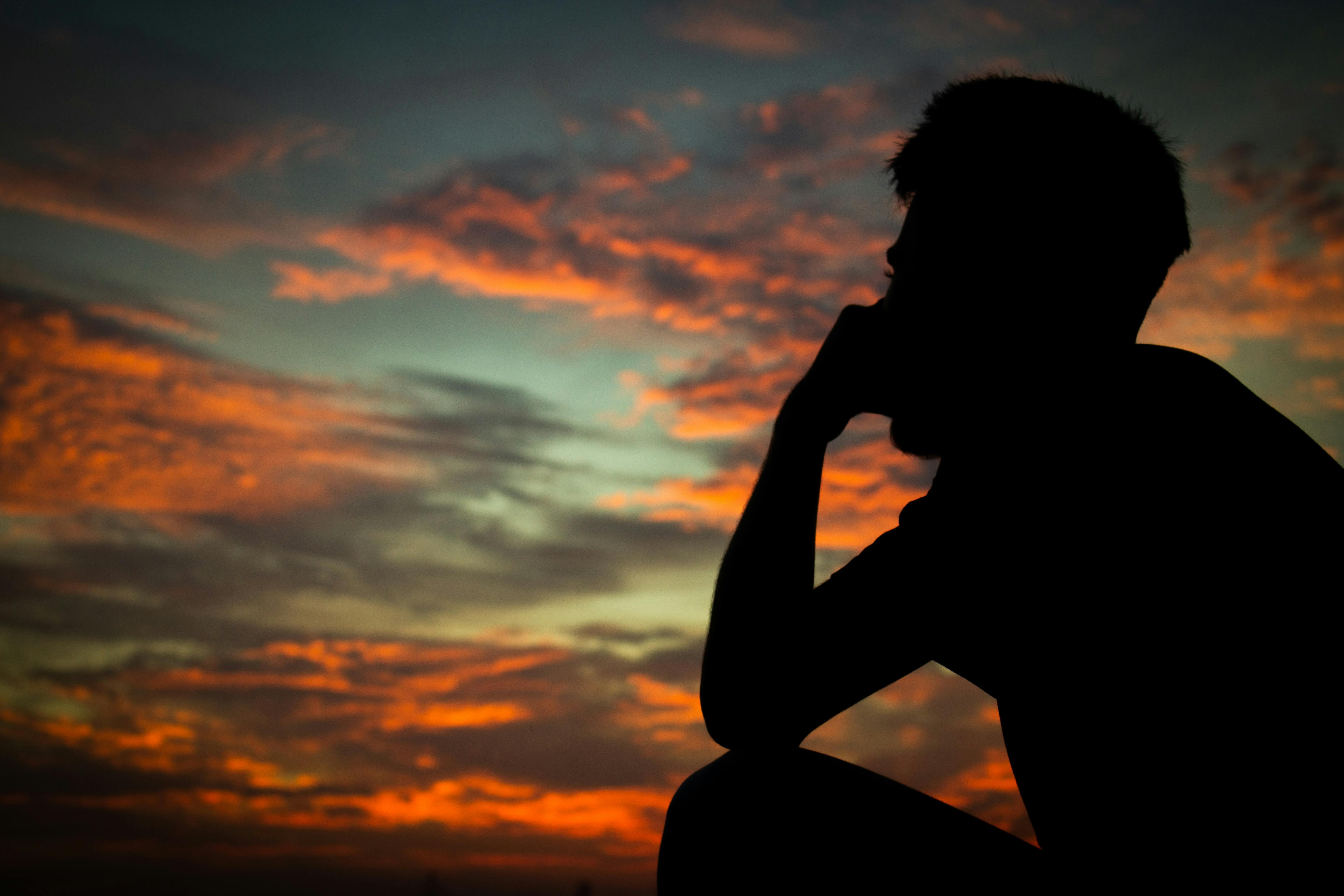 Evening Journaling Rituals That Help You Reflect and Reset